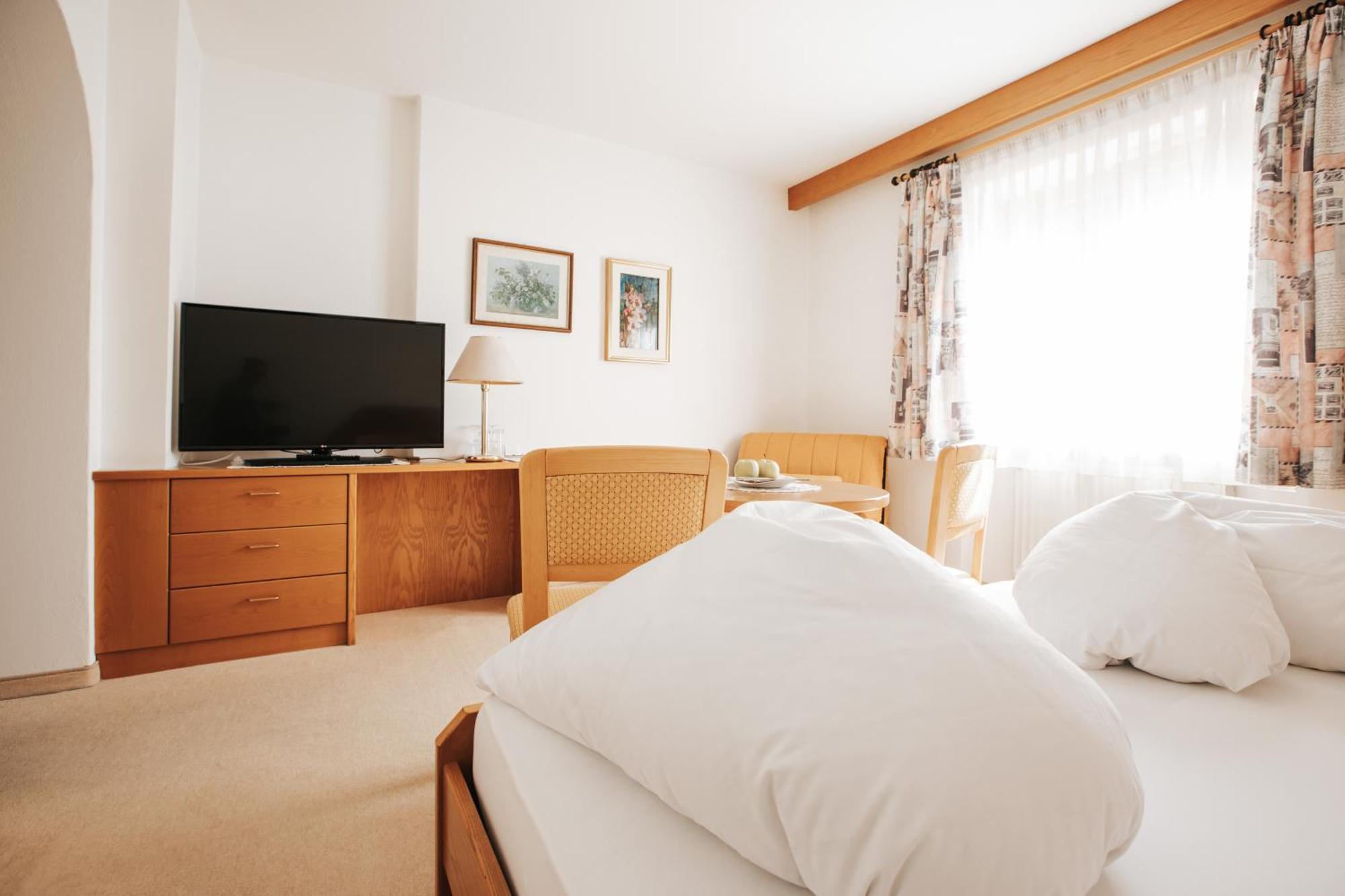 B&B Hotel Mair Am Turm Тироло Экстерьер фото